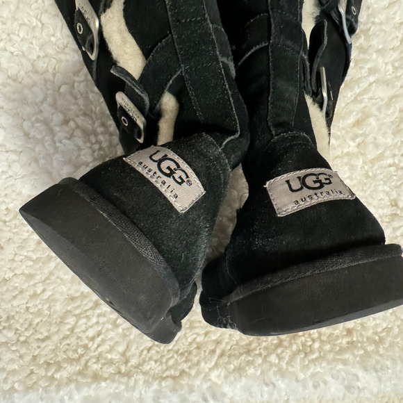 Ugg Black Suede Boots With Buckles and Zipper Closure  S5 - Picture 8 of 10